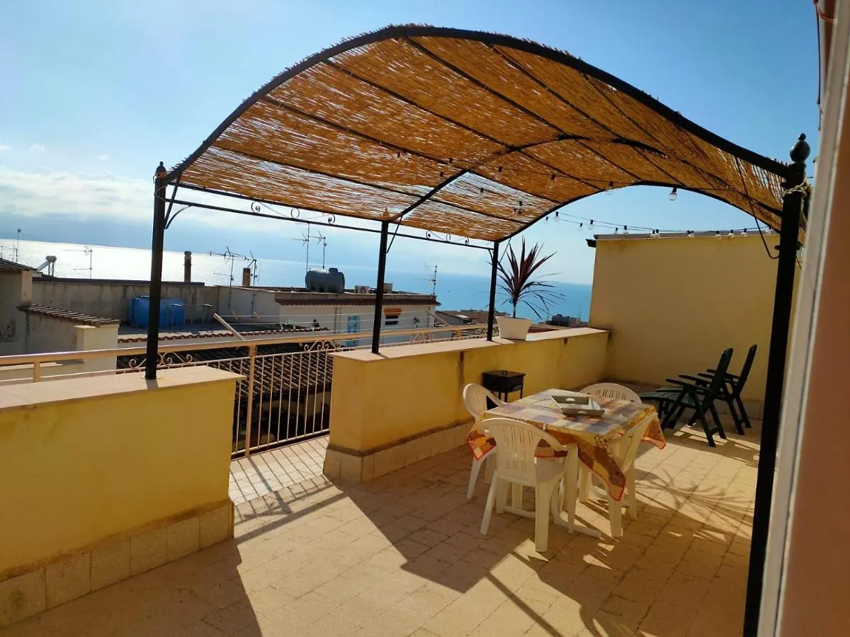 Casa Rosita 0*, Balestrate